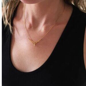 MAU 🟣​ Mini Interlocking Necklace